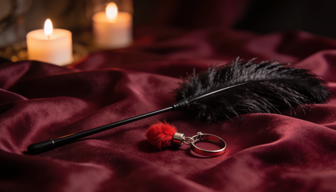 Plumeau et accessoires sensoriels à plumes sur tissu satiné, guide Everymiss